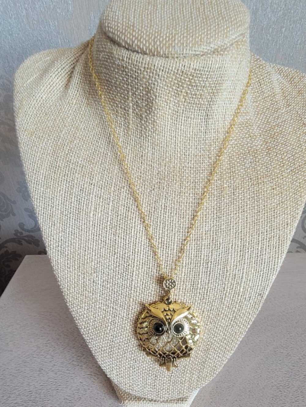 Vintage Hollow-out Owl Necklace (36 Inches) with 5X Magnifying